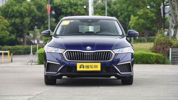 С&nbsp;1&nbsp;ноября автомобили могут резко подорожать: полный разбор нового утильсбора