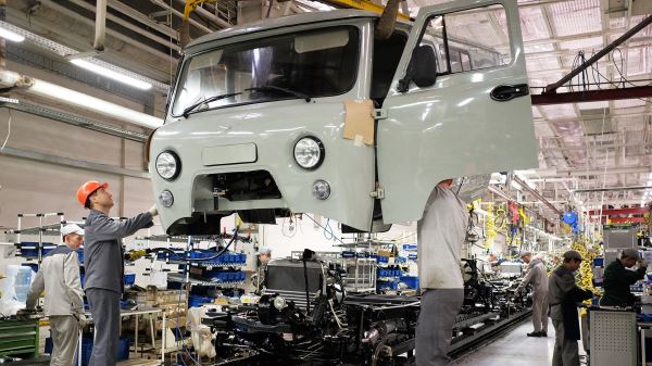 Стало известно, сколько платят на&nbsp;российских автозаводах