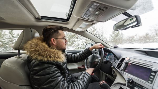 Восемь важных приёмов вождения, без знания которых опасно садиться за&nbsp;руль зимой