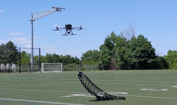 Парашют с сотнями отверстий повысит безопасность доставки грузов дронами