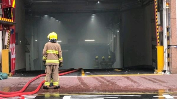 Почему горят электромобили: причины пожаров и&nbsp;их&nbsp;последствия