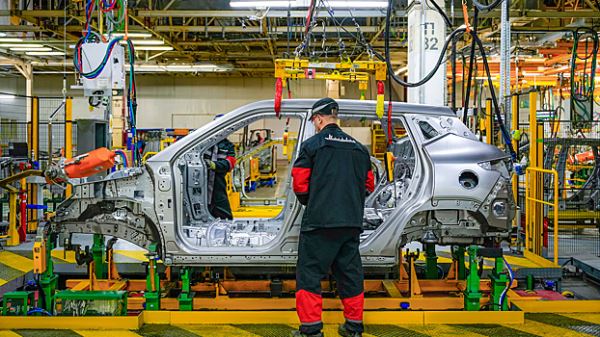 Стало известно, сколько платят на&nbsp;российских автозаводах