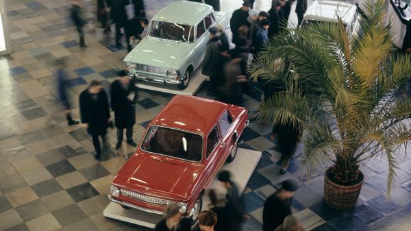 Не&nbsp;купить, а&nbsp;достать: как охотились за&nbsp;автомобилями в&nbsp;СССР