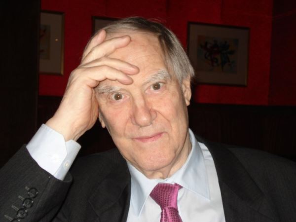 Вспоминaя Сергея Петровича Капицу