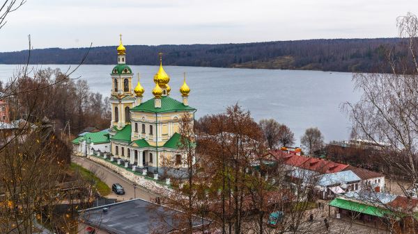 Куда поехать на&nbsp;выходные: купеческий дух Костромы, живописный Плёс и&nbsp;конструктивизм в&nbsp;Иваново