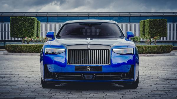 Новый Porsche Cayenne, спорткар Genesis и&nbsp;Range Rover для охотников: главные автоновинки недели