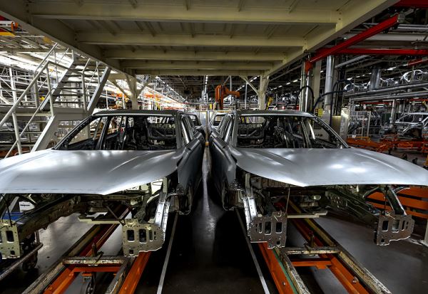 Роботы Fanuc и Yaskawa, 760 граммов воска и 600 тысяч деталей в сутки: раскрыты подробности о том, как собирают машины Tenet на бывшем российском заводе Volkswagen