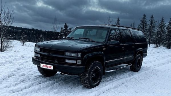 В России продают редкий американский внедорожник Chevrolet Suburban с V8 объёмом 5,7 литра