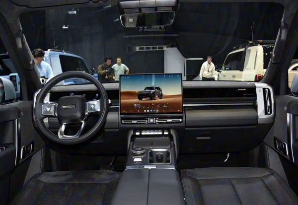 Chery iCaur V27 приедет в Россию на замену Land Cruiser и Land Rover: большой 5-метровый гибрид с полным приводом, 455 л.с. и запасом хода около 1000 км на баке бензина