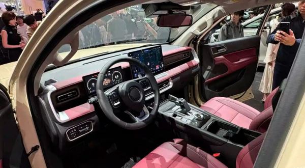 Представлен внедорожный пикап Great Wall Cannon 2026 Off-road: полный привод с тремя блокировками и тяговитый мотор мощностью 186 л.с. &mdash; за 180 тыс. юаней (2 млн рублей)