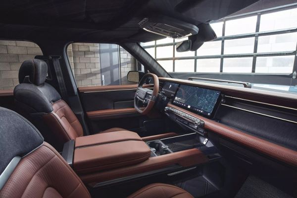 Такими будут хардкорные внедорожники от Volkswagen и Rivian: Scout Motors раскрыла финальный дизайн своих машин