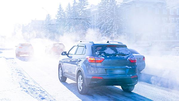 Восемь важных приёмов вождения, без знания которых опасно садиться за&nbsp;руль зимой