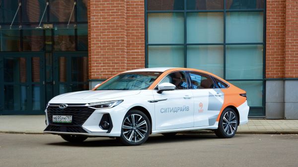 Geely Preface против Chery Arrizo 8:&nbsp;сравнительный тест-драйв популярных седанов