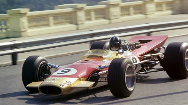 Одни за&nbsp;век: уникальные гонщик и&nbsp;команда, покорившие &laquo;Тройную корону автоспорта&raquo;