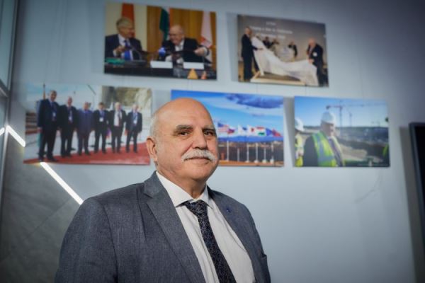 Зажечь Солнце на Земле: когда термоядерный синтез станет реальностью? Директор Проектного центра ИТЭР А.В. Красильников