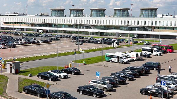 Парковки аэропорта Пулково в&nbsp;СПб: принцип действия, стоимость, штрафы, и&nbsp;можно ли&nbsp;поставить автомобиль рядом бесплатно