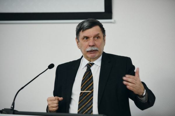 Георгий Малинецкий: &laquo;Сергей Капица &mdash; часть истории великой советской науки&raquo;