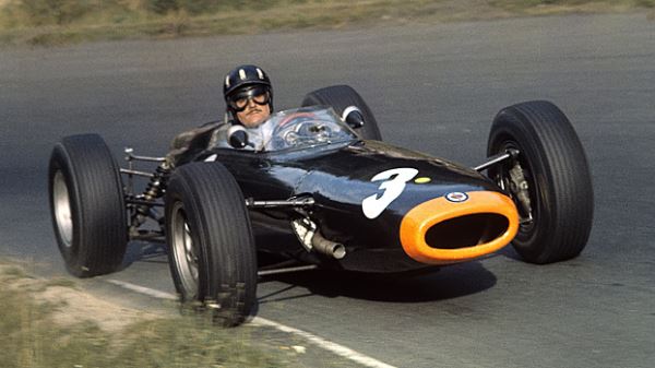 Одни за&nbsp;век: уникальные гонщик и&nbsp;команда, покорившие &laquo;Тройную корону автоспорта&raquo;