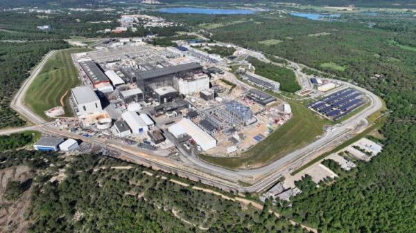 Зажечь Солнце на Земле: когда термоядерный синтез станет реальностью? Директор Проектного центра ИТЭР А.В. Красильников