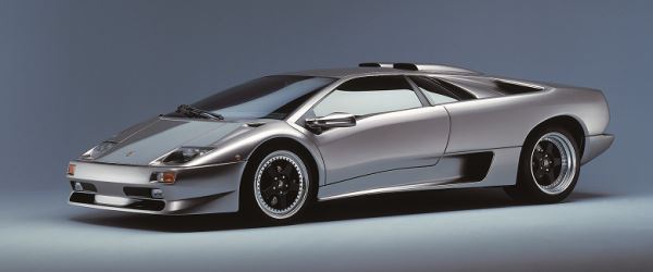 Культовый Lamborghini Diablo с пробегом всего 1900 км продают в России: это 61-й экземпляр из первых двух тысяч произведённых автомобилей